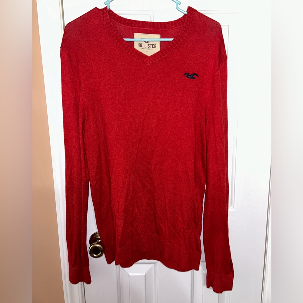 Mens Hollister / Size Medium / Lightly worn / No tears or stains